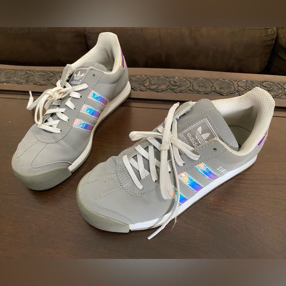 Kids shoes